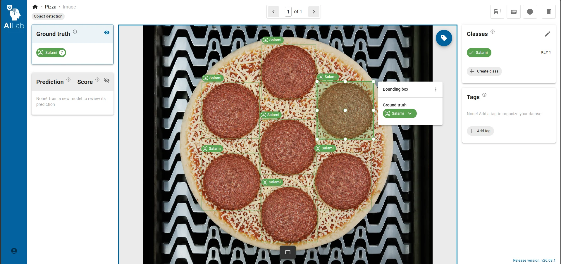 wenglor_Labeling-Tool_BoundingBoxes Labeling-Tool im AI Lab mit Bounding Boxes um einzelne Salamischeiben einer Tiefkühlpizza.